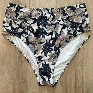 Women’s Old Navy High Rise Swimsuit Bottom Bathing Suit Bottom Size Large Floral